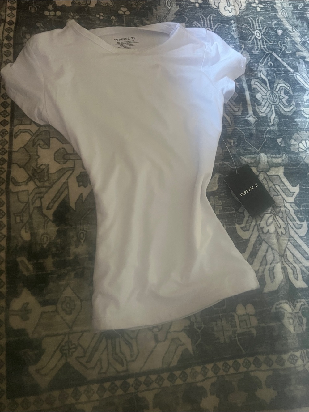 Forever 21 White Short Sleeve Crew Tee